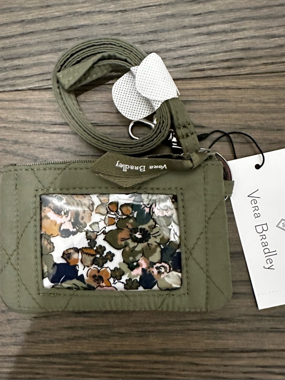 Vera Bradley Ultralight Zip ID case with matching lanyard NWT